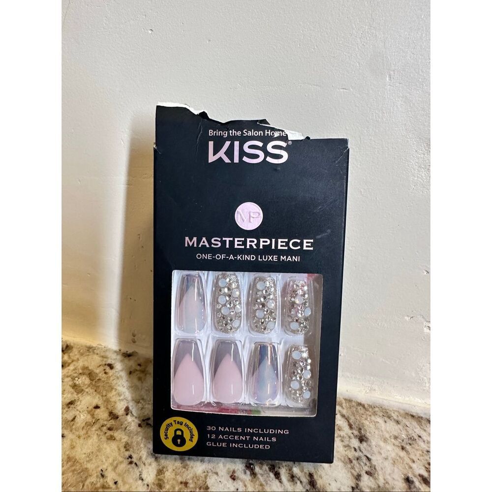 Kiss Masterpiece 30 Press On Nails With Glue New Rhinestone Shine